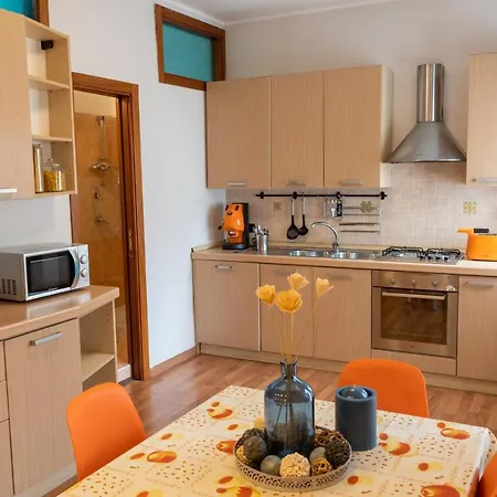 Folly Apartment-2